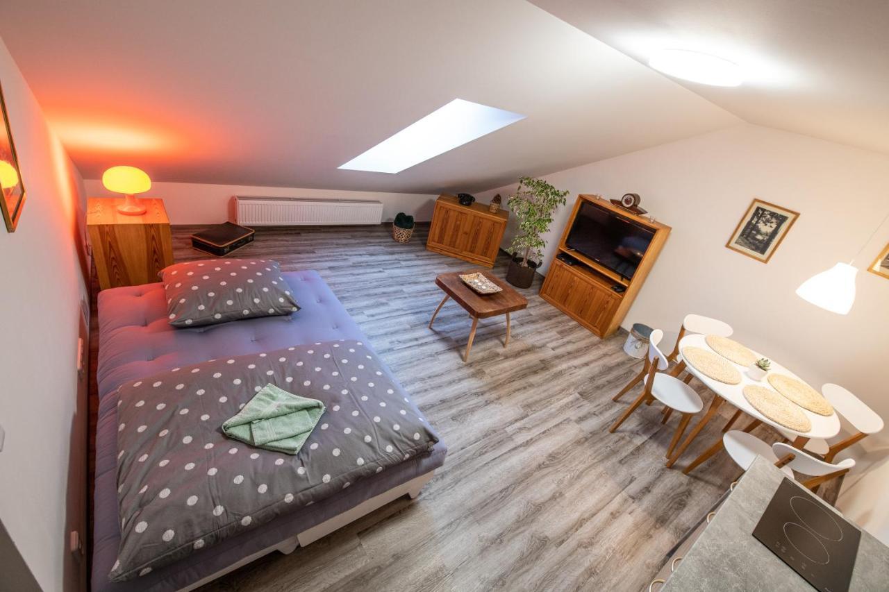 Apartman U Krizku 伊赫拉瓦 外观 照片